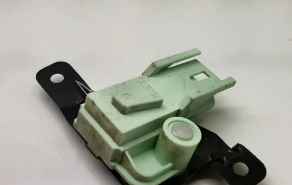 BMW X3 E83 Airbag deployment crash/impact sensor 3418539