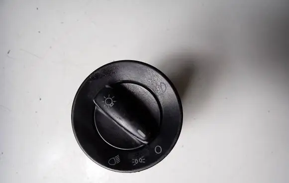 Volkswagen Golf IV Light switch 1C0941531 04052030 C1K1708Z