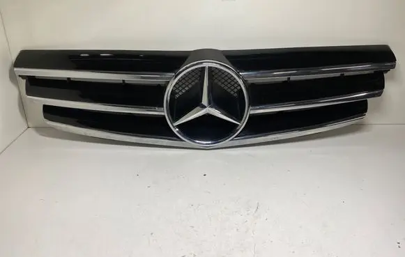 Mercedes-Benz CLK A209 C209 Front grill A2098800223