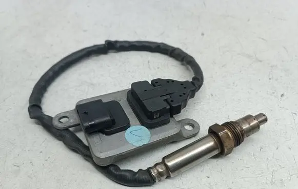 Mercedes-Benz Vito Viano W447 Lambda probe sensor A0009059603 5WK96681E 0009059603
