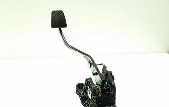 Clutch pedal