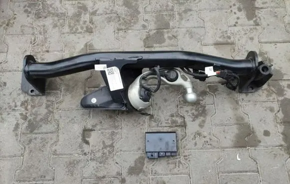 BMW 2 Active Tourer U06 Tow bar set 8739187