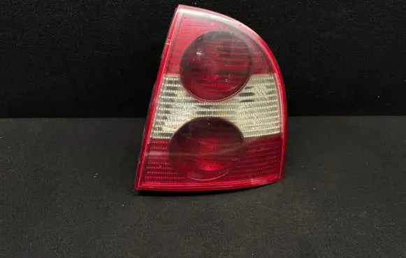 Volkswagen PASSAT B5.5 Rear/tail lights 3B5945096AE