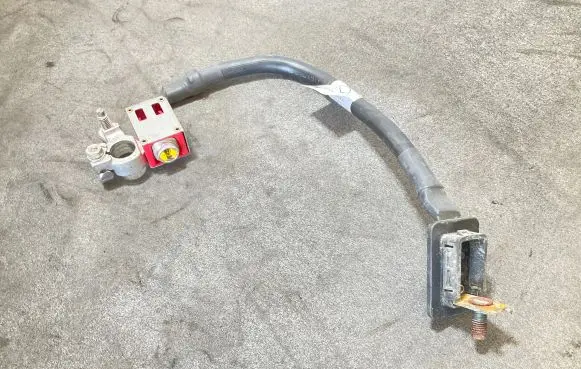Mercedes-Benz Sprinter W906 Positive cable (battery) A9064401066