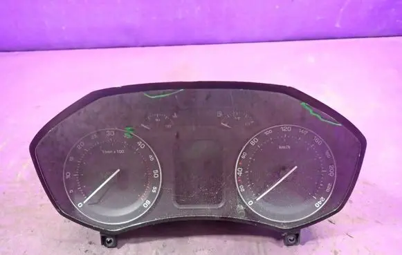 Skoda Octavia Mk2 (1Z) Speedometer (instrument cluster) 