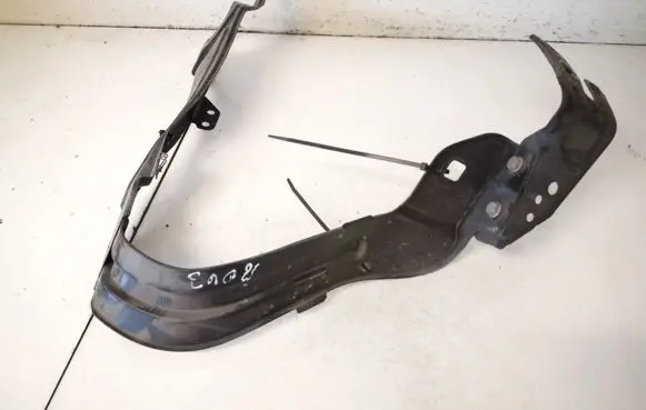 Mercedes-Benz C W203 Front bumper mounting bracket
