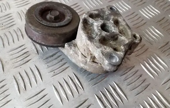 Infiniti FX Air conditioning tensioner 