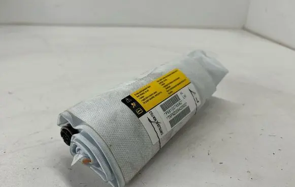Jeep Cherokee Seat airbag 68100765AC P68100765AC T6FNZ009420600
