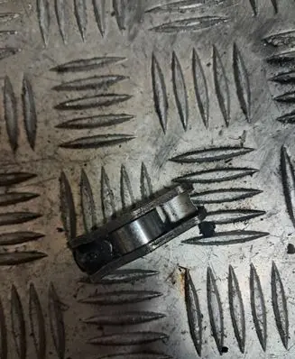 BMW 5 E39 Valve rocker arm 