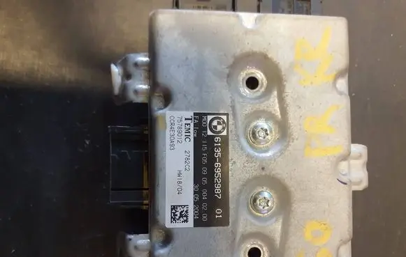 BMW 5 E60 E61 Door control unit/module 6952987 75789012