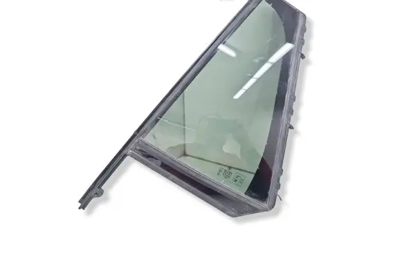 BMW X5 G05 Rear vent window glass AS3
