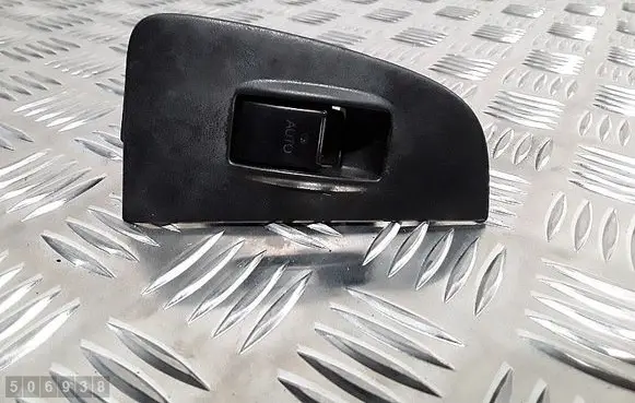 Toyota Avensis T220 Electric window control switch 7423105140