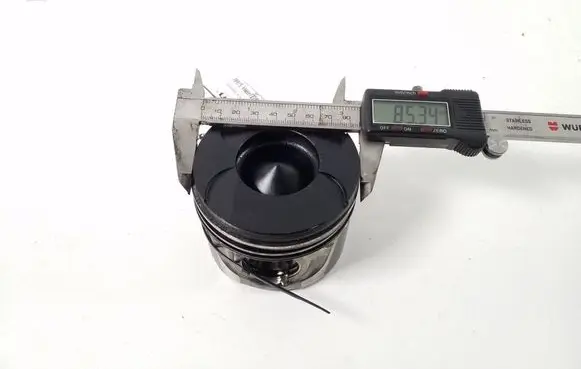 Mercedes-Benz S W220 Piston with connecting rod 