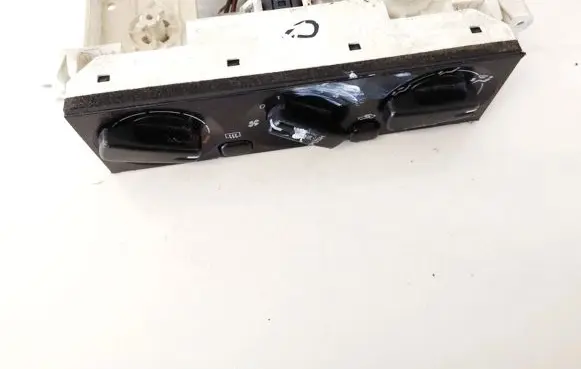 Mitsubishi Space Star Climate control unit mr262492