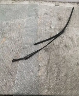 Audi A6 S6 C7 4G Front wiper blade arm 4G1955407D