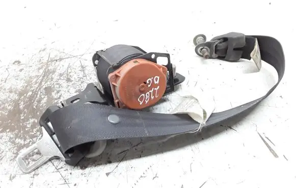 Honda Stream Rear seatbelt