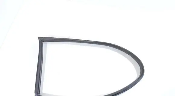 Porsche 911 996 Rubber seal rear door window/glass 99654332600