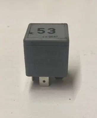 Volkswagen PASSAT B6 Other relay 141951253B V23134B52X227 PA66GF26