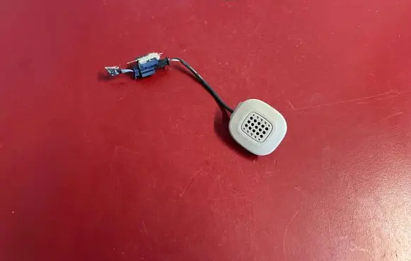 Chrysler Pacifica Microphone (bluetooth/phone) 6UA07PD2AA