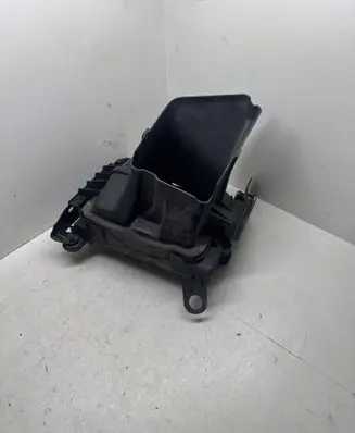 BMW 3 F30 F35 F31 Coolant radiator 7600698 8054232 7266168