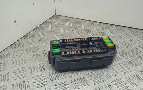BMW 4 F36 Gran coupe Fuse box set 9389068