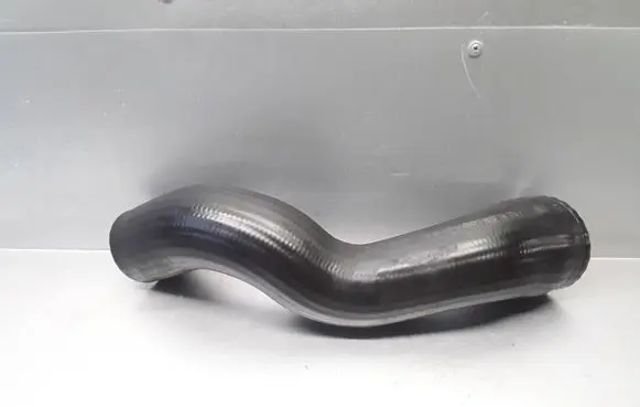 Volvo XC90 Intercooler hose/pipe 30680217