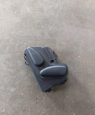 Mercedes-Benz C W203 Seat control switch 2108213851