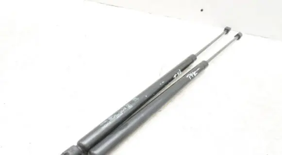 Volkswagen New Beetle Shock absorber/damper mounting bracket 23337