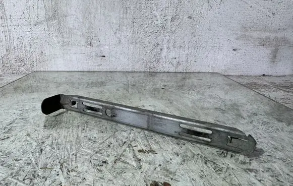 Volvo XC90 Headlight/headlamp mounting bracket 8637182 89028052