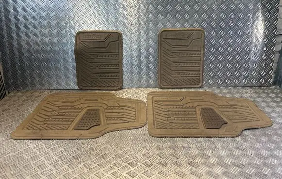 Chrysler Pacifica Car floor mat set 