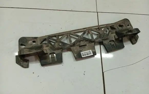 Renault Megane II Headlight/headlamp mounting bracket 8200146046