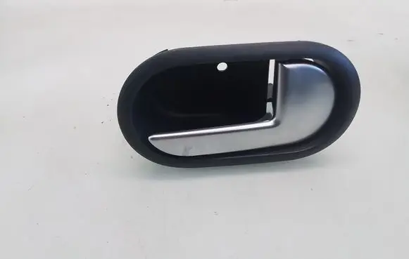 Ford Fusion Front door interior handle