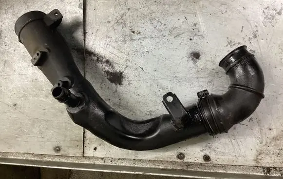 Mitsubishi Grandis Intercooler hose/pipe 1505A037