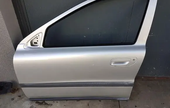Volvo S60 Front door