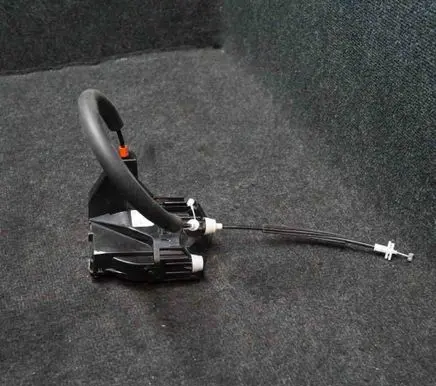 Jaguar XE Coupe door lock (next to the handle) C62411100 HX73203A29JA