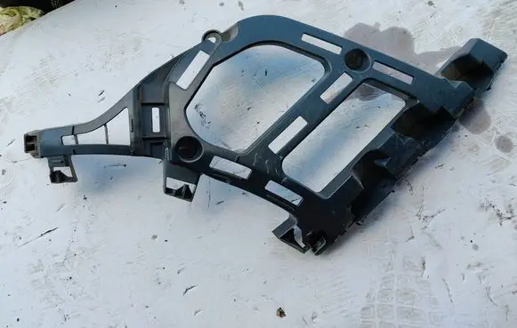 Peugeot 3008 II Rear bumper mounting bracket 9840997780