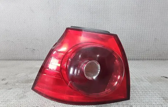Volkswagen Golf V Rear/tail lights 1K6945095Q 89031704
