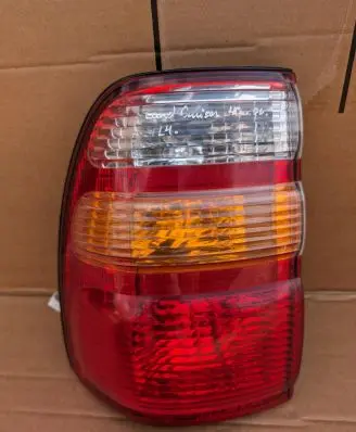 Toyota Land Cruiser (J100) Rear/tail lights