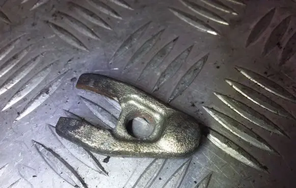 Renault Scenic I Fuel Injector clamp holder