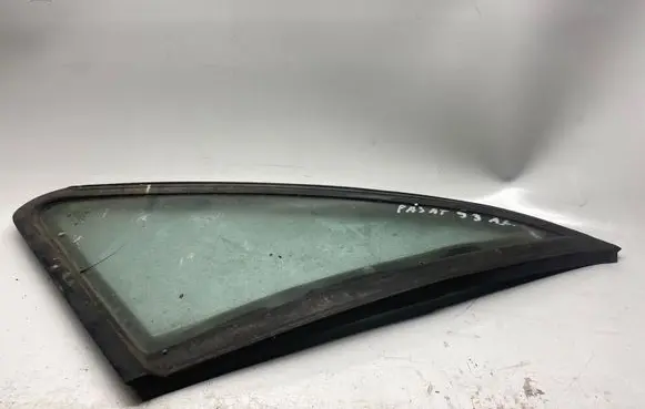 Volkswagen PASSAT B3 Rear vent window glass 43R000980 DOT36AS2M127