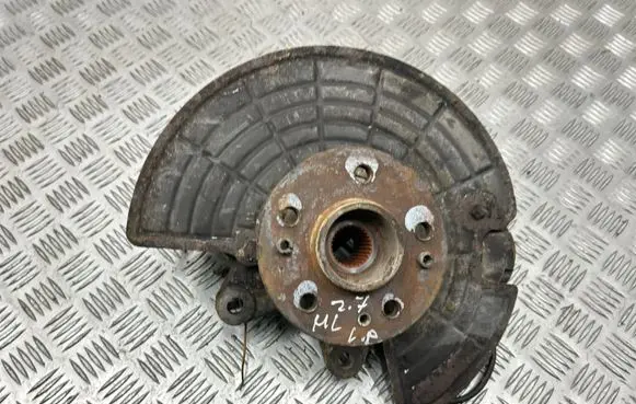 Mercedes-Benz ML W163 Front wheel hub spindle knuckle