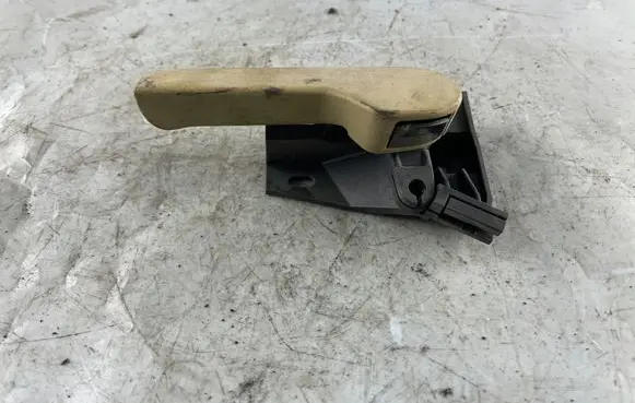 Volkswagen PASSAT B6 Engine bonnet (hood) release handle 1J1823533C 1K1823633