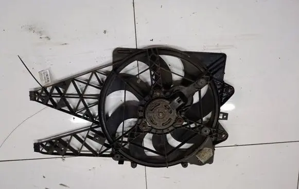 Fiat Bravo Radiator cooling fan shroud 