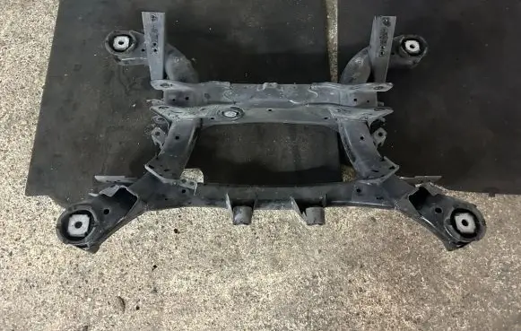 BMW X6 E71 Rear subframe 6780844 T248123198