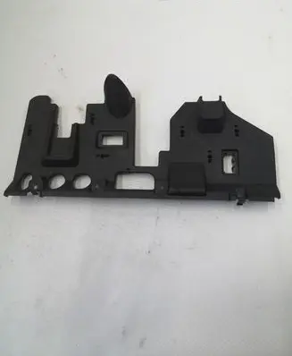 Volkswagen Touareg II Dashboard lower bottom trim panel 7P1863097