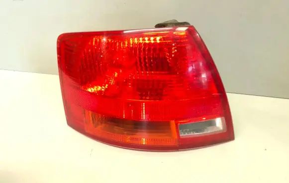 Audi A4 S4 B7 8E 8H Rear/tail lights 8E9945095E