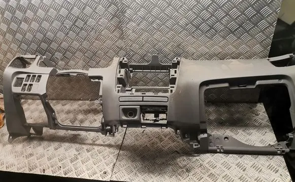 Toyota Avensis Verso Dashboard