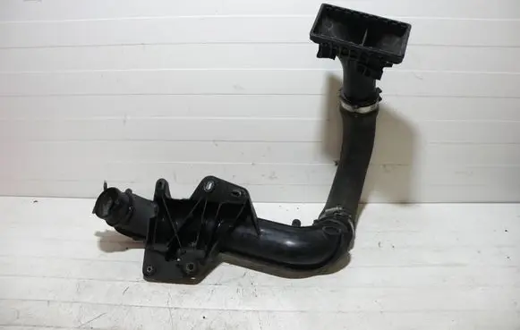 Audi A4 S4 B8 8K Intercooler hose/pipe 8K0145673L