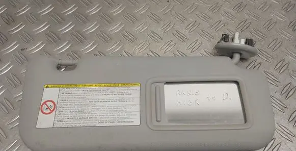 Toyota Auris 150 Sun visor