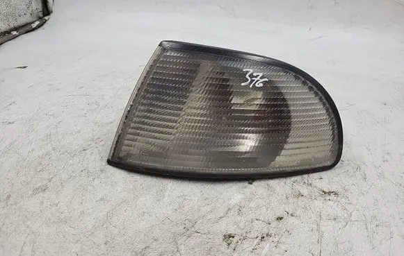 Audi A4 S4 B5 8D Front indicator light 